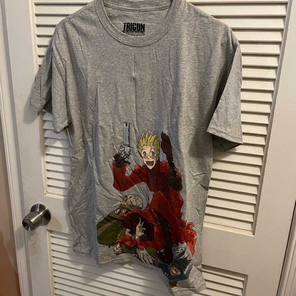 Trigun Badlands Rumble Gray T-Shirt Adult Size Medium Loot Crate Original Anime